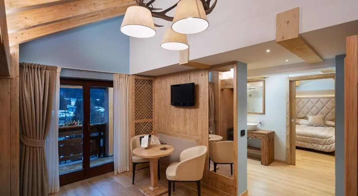 Splendid ROOM_EXAMPLE