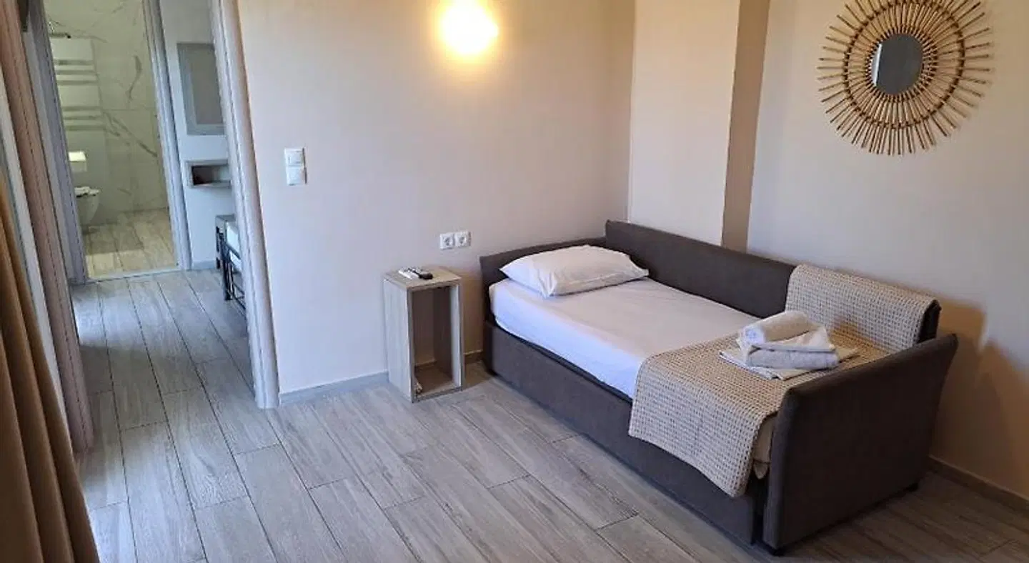 PHILLIPOS Studios ROOM_EXAMPLE