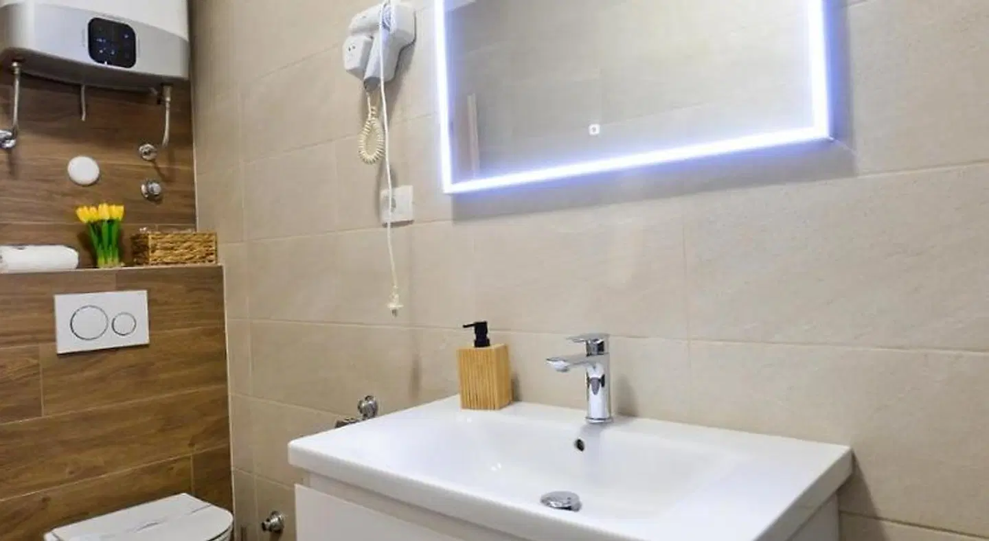 Zoilo Rooms self check-in Badezimmer