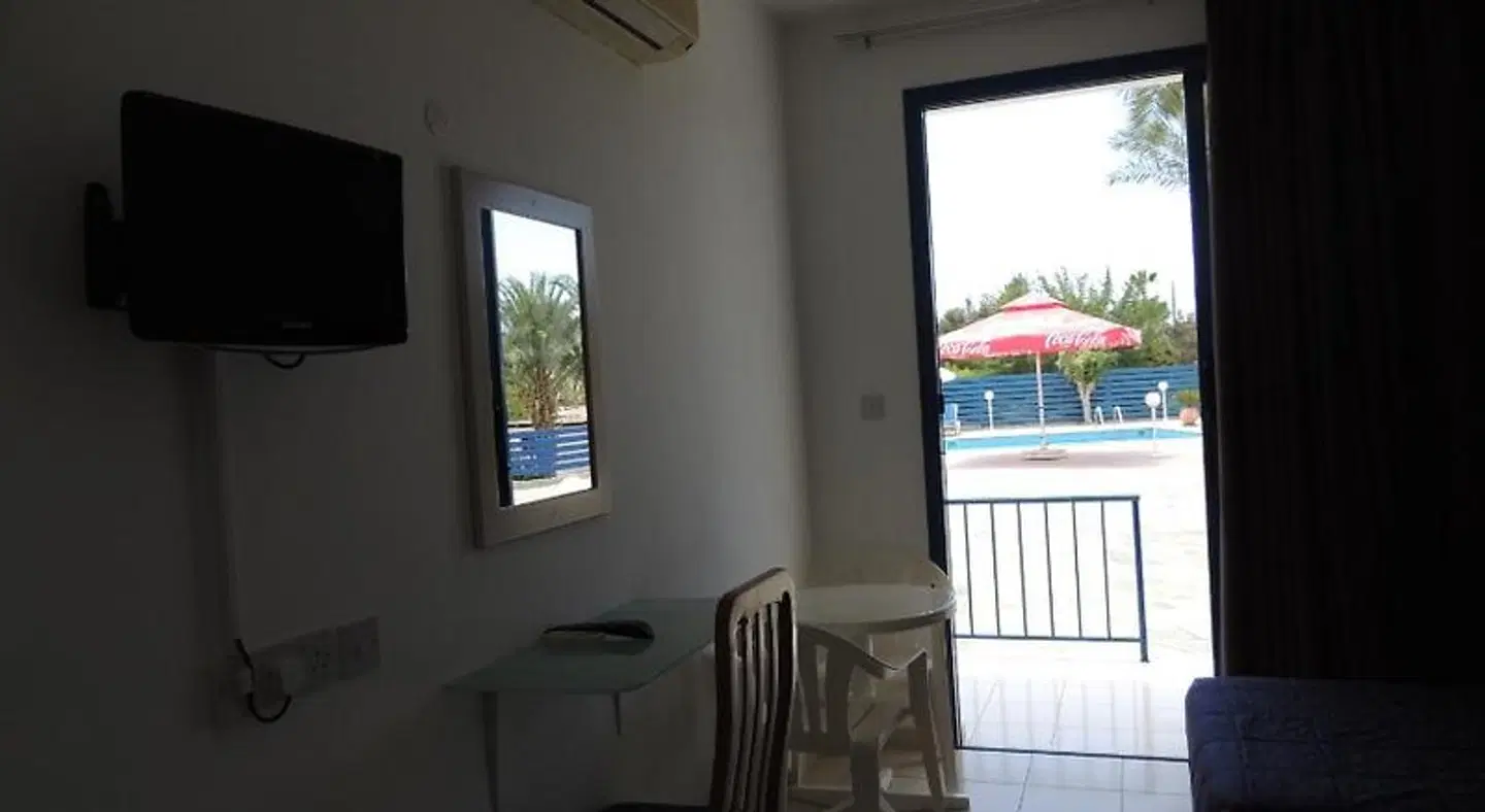 West End Hotel ROOM_EXAMPLE
