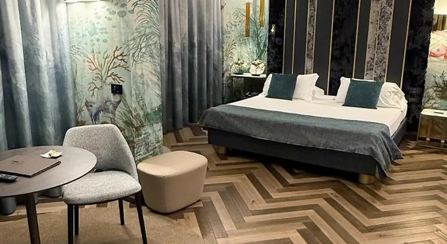 Iris Mhotel HEALTH_BEAUTY