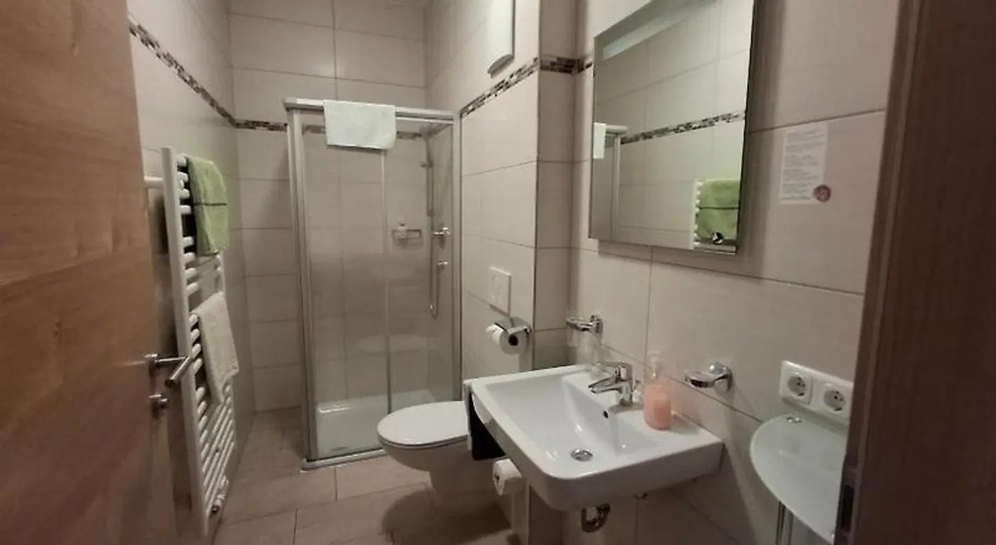 Gästehaus Watschinger Badezimmer