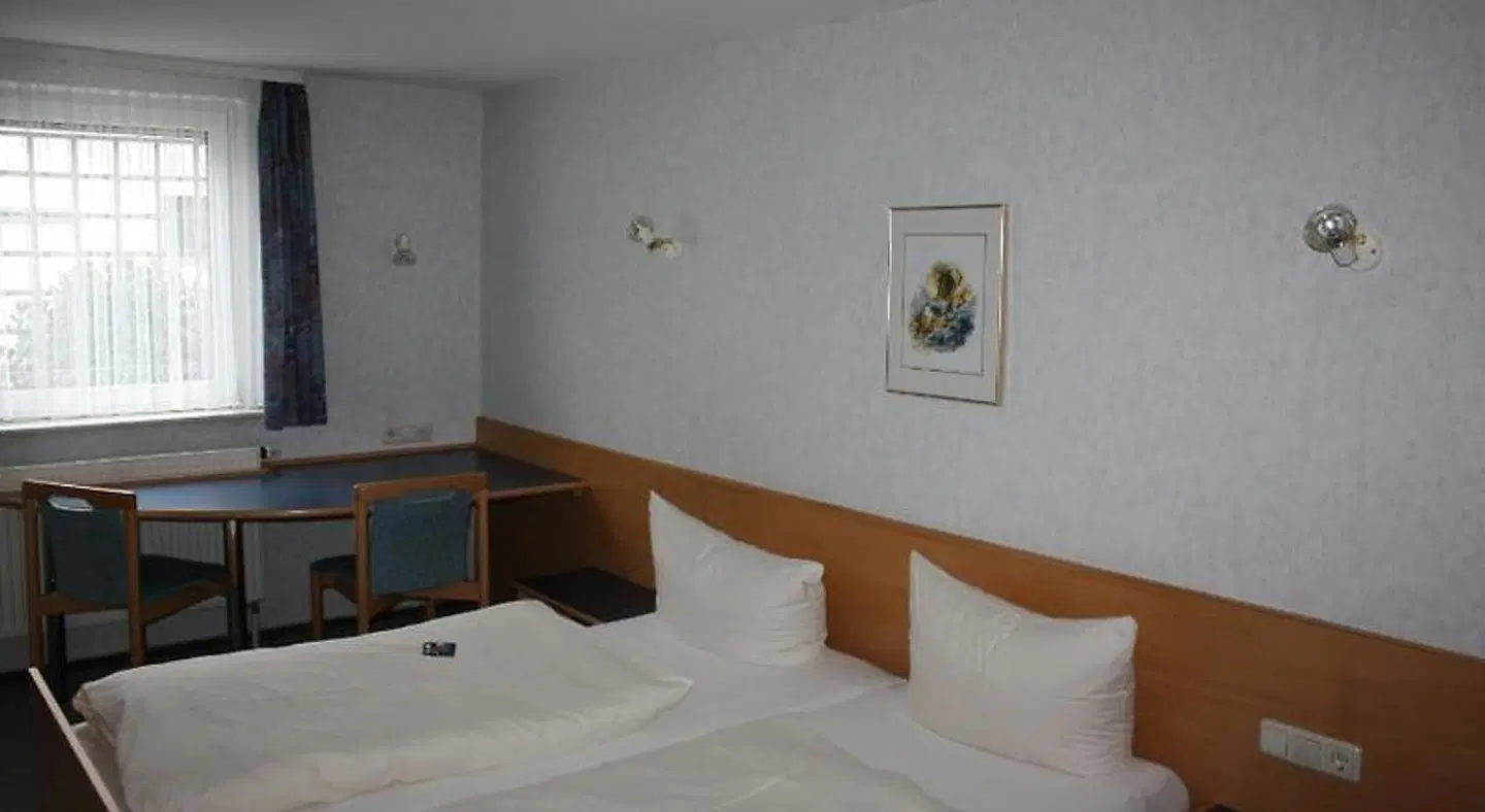 Schwarzer Adler ROOM_EXAMPLE