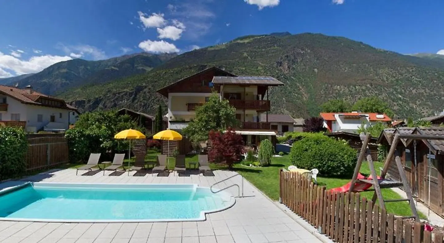 Pension Sattlerenglhof OUTDOOR_POOL