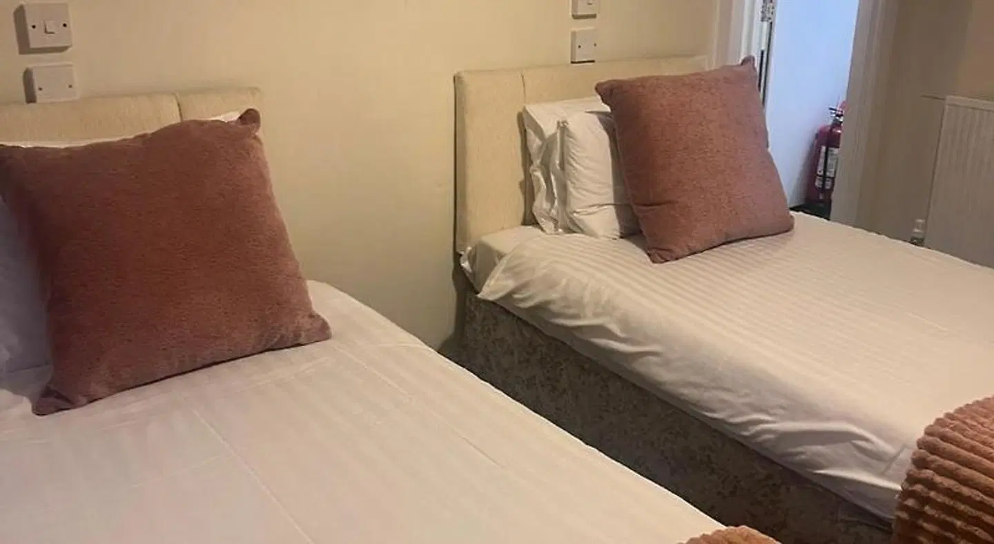 The Crown Hotel ROOM_EXAMPLE