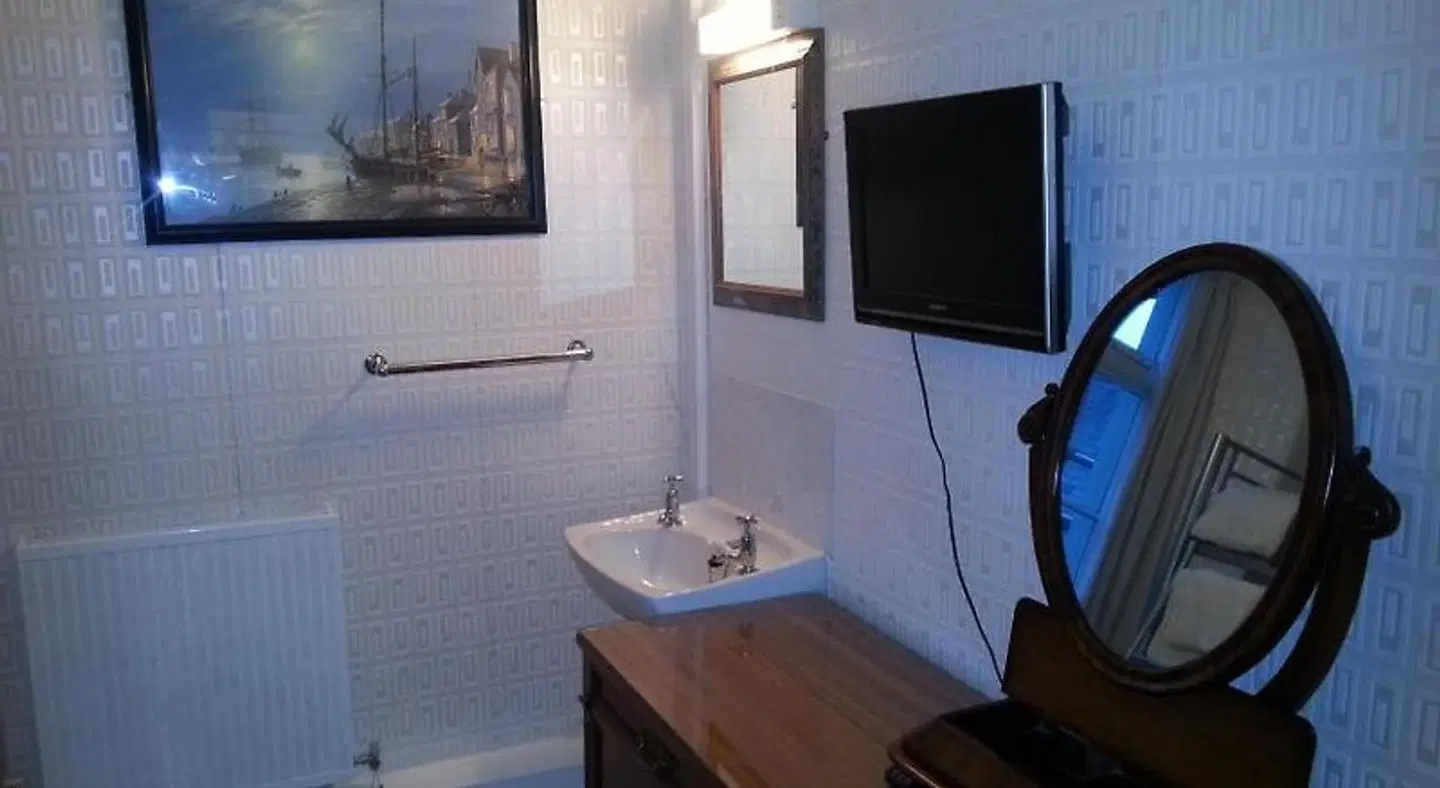 The Crown Hotel Badezimmer
