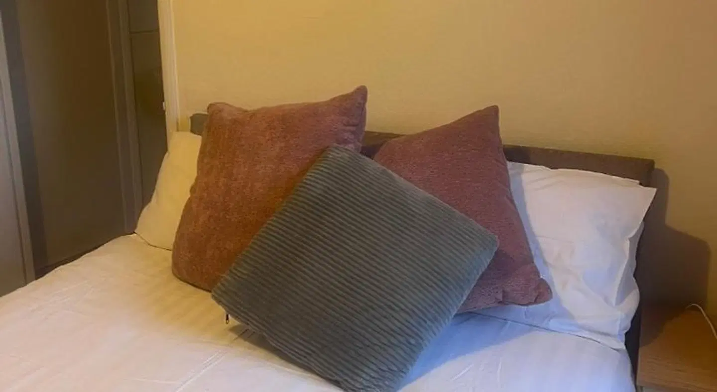 The Crown Hotel ROOM_EXAMPLE