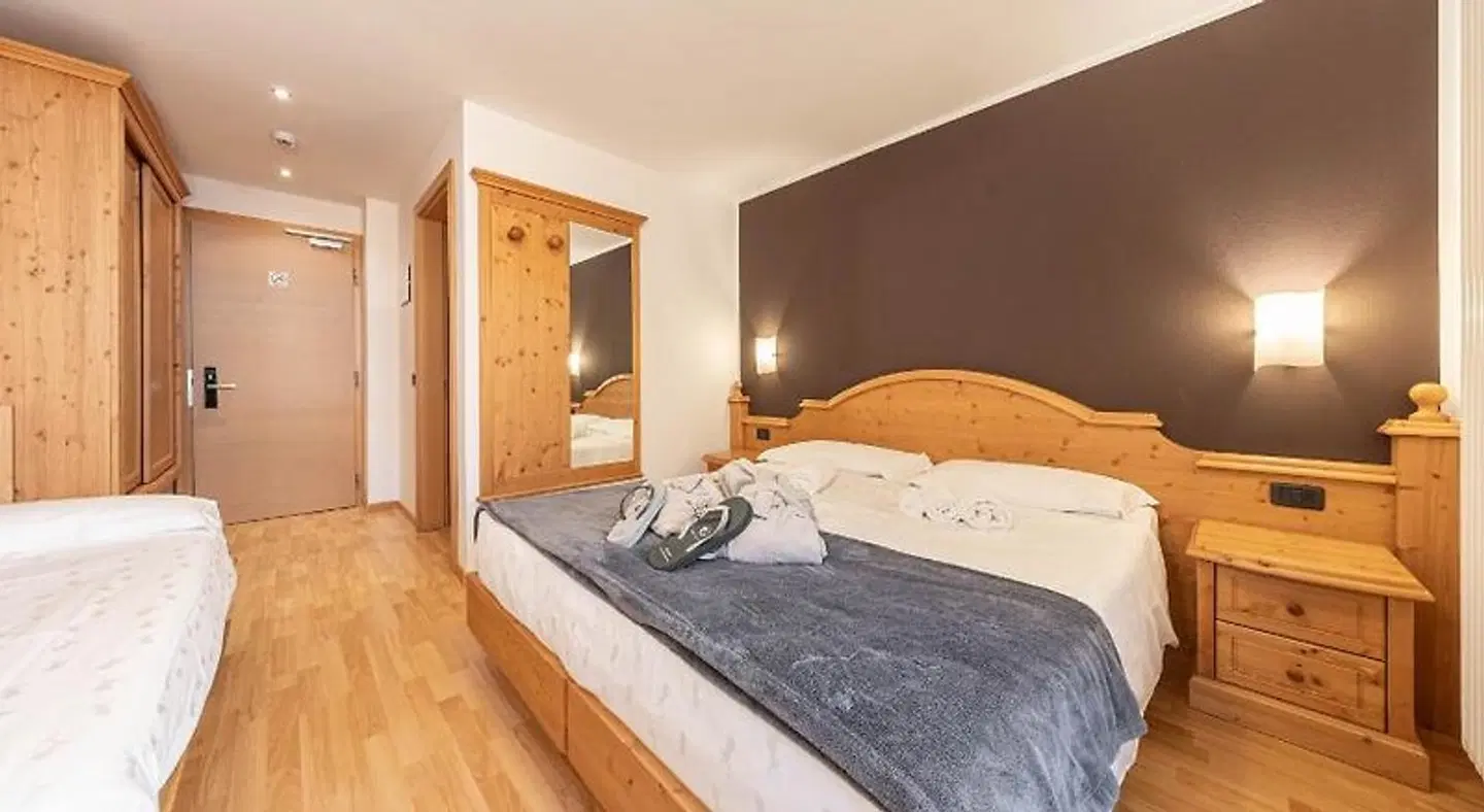 La Perla Life Hotel ROOM_EXAMPLE
