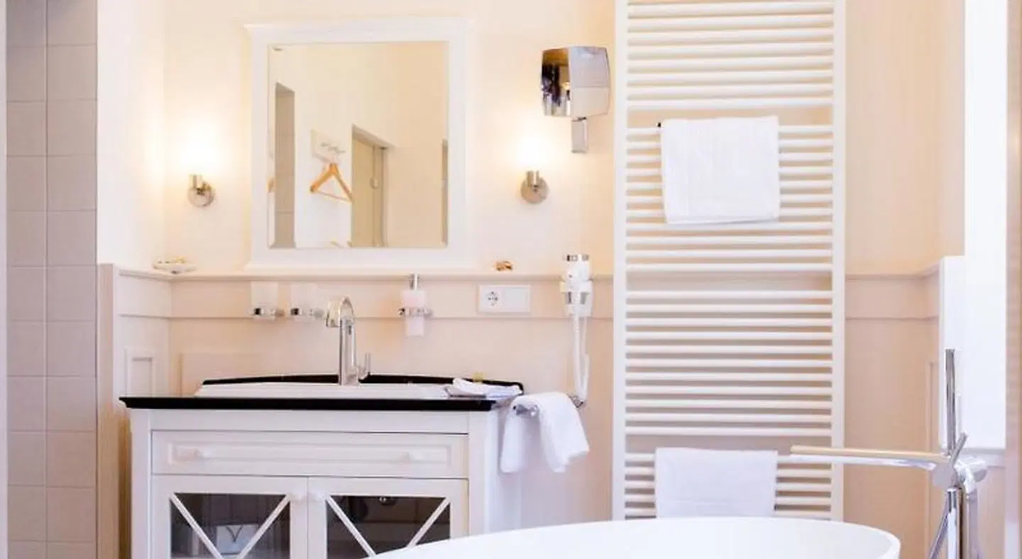 Villa Altenburg Parkhotel Badezimmer