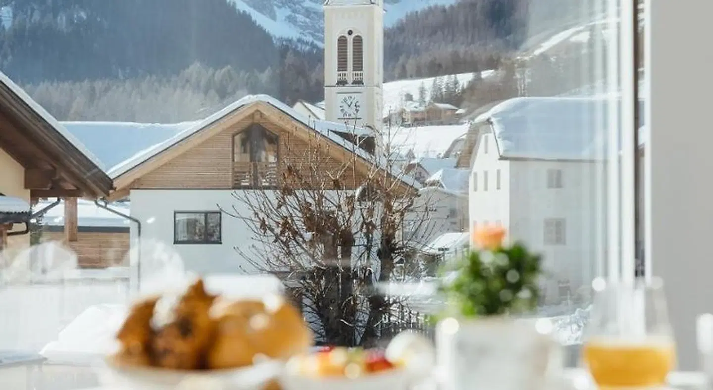 Berghotel Sanví EXTERIOR