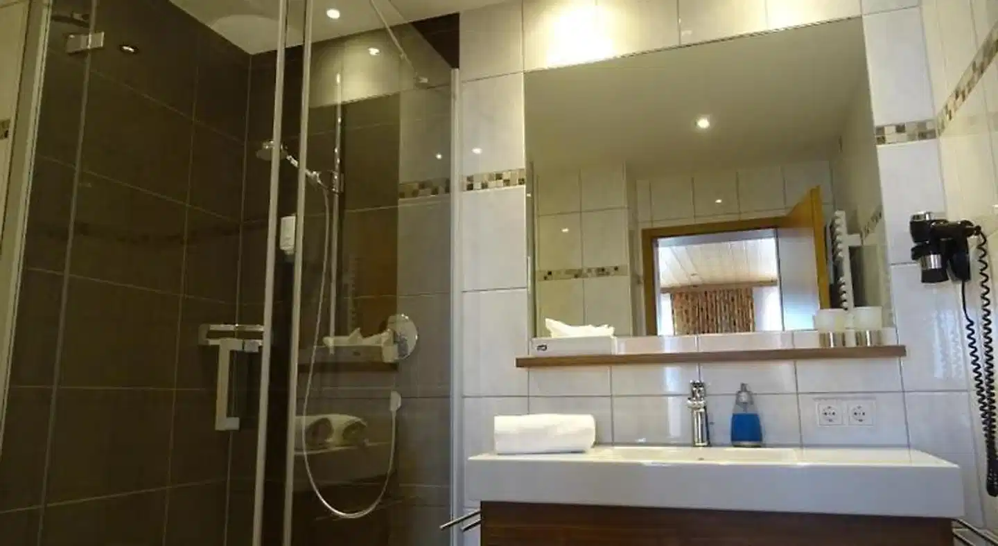 Pension Edelweiss Badezimmer