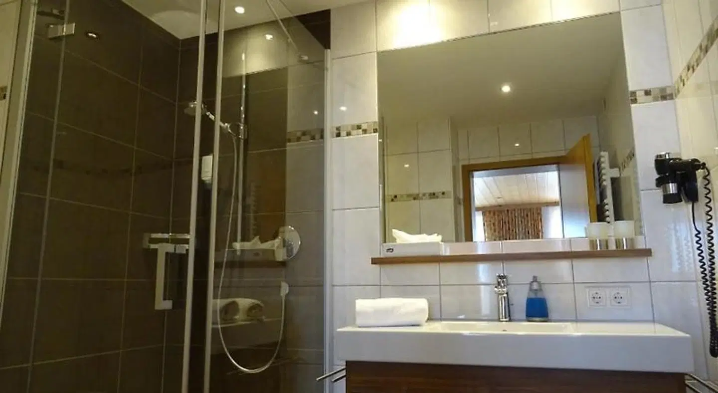 Pension Edelweiss Badezimmer