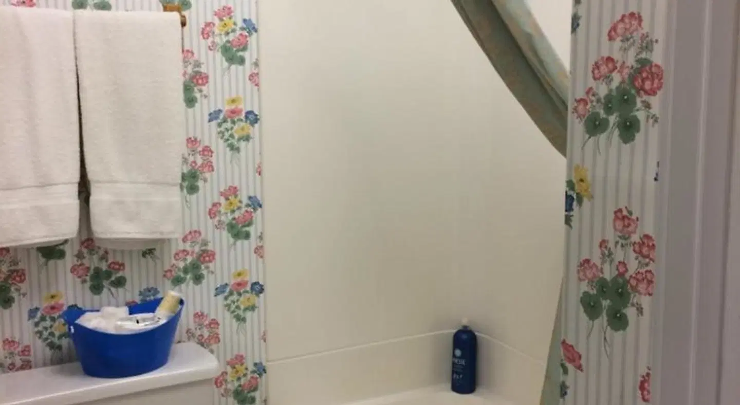 Bayview Pines Country Inn Apartments Badezimmer