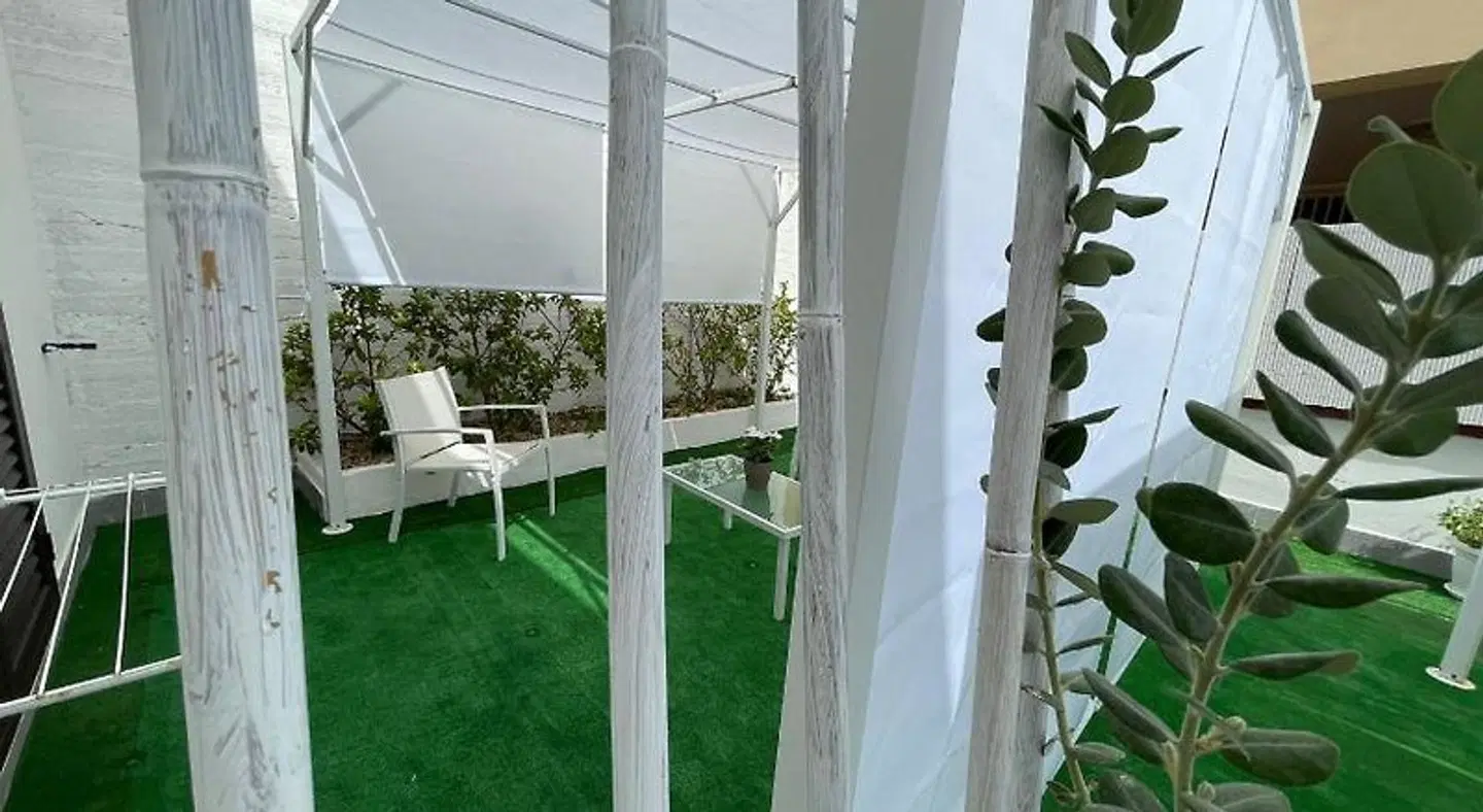 B&B Solarium Hallenbad