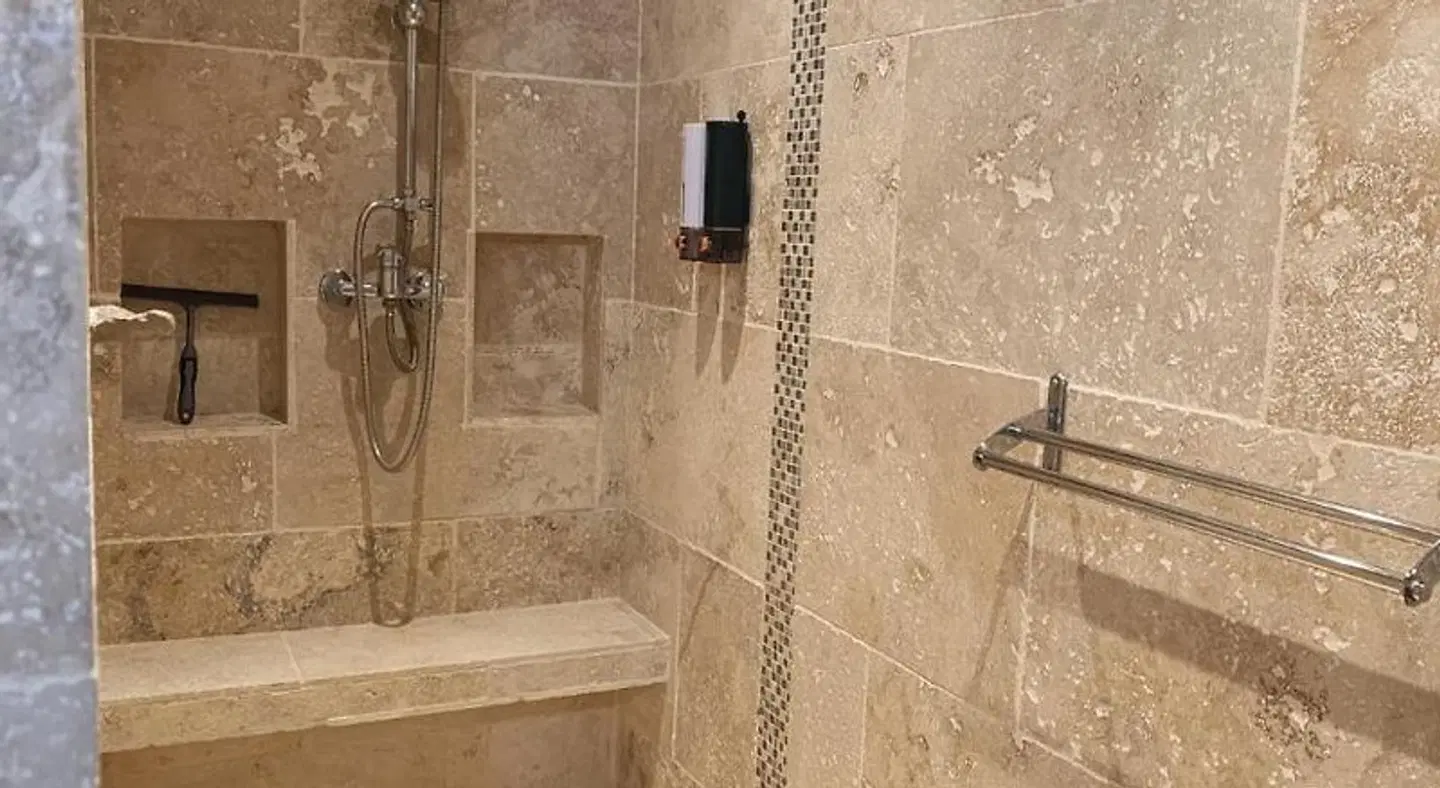 Le Frangipanier Badezimmer