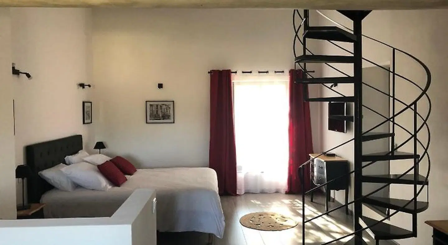 Mas en pierres dans le Luberon ROOM_EXAMPLE