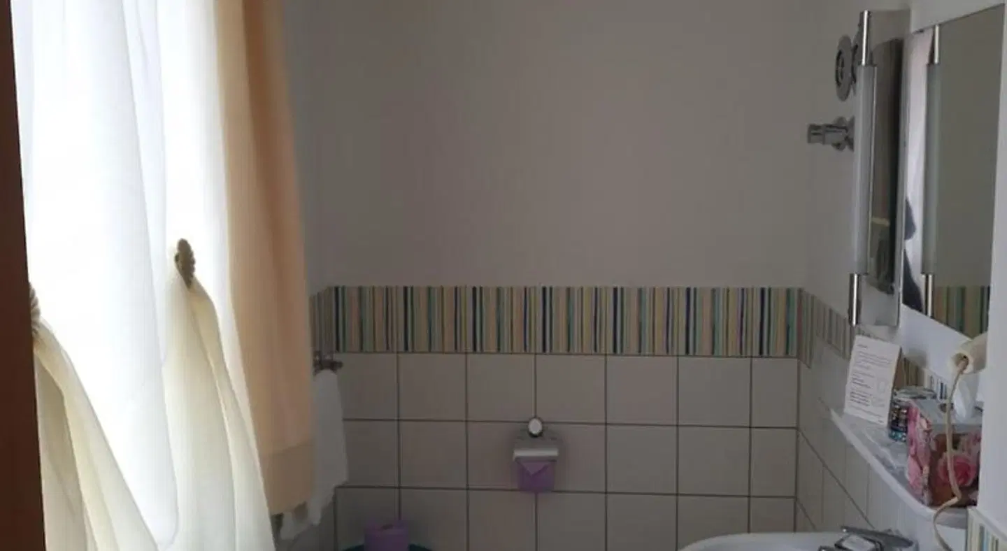 Zur Post Badezimmer