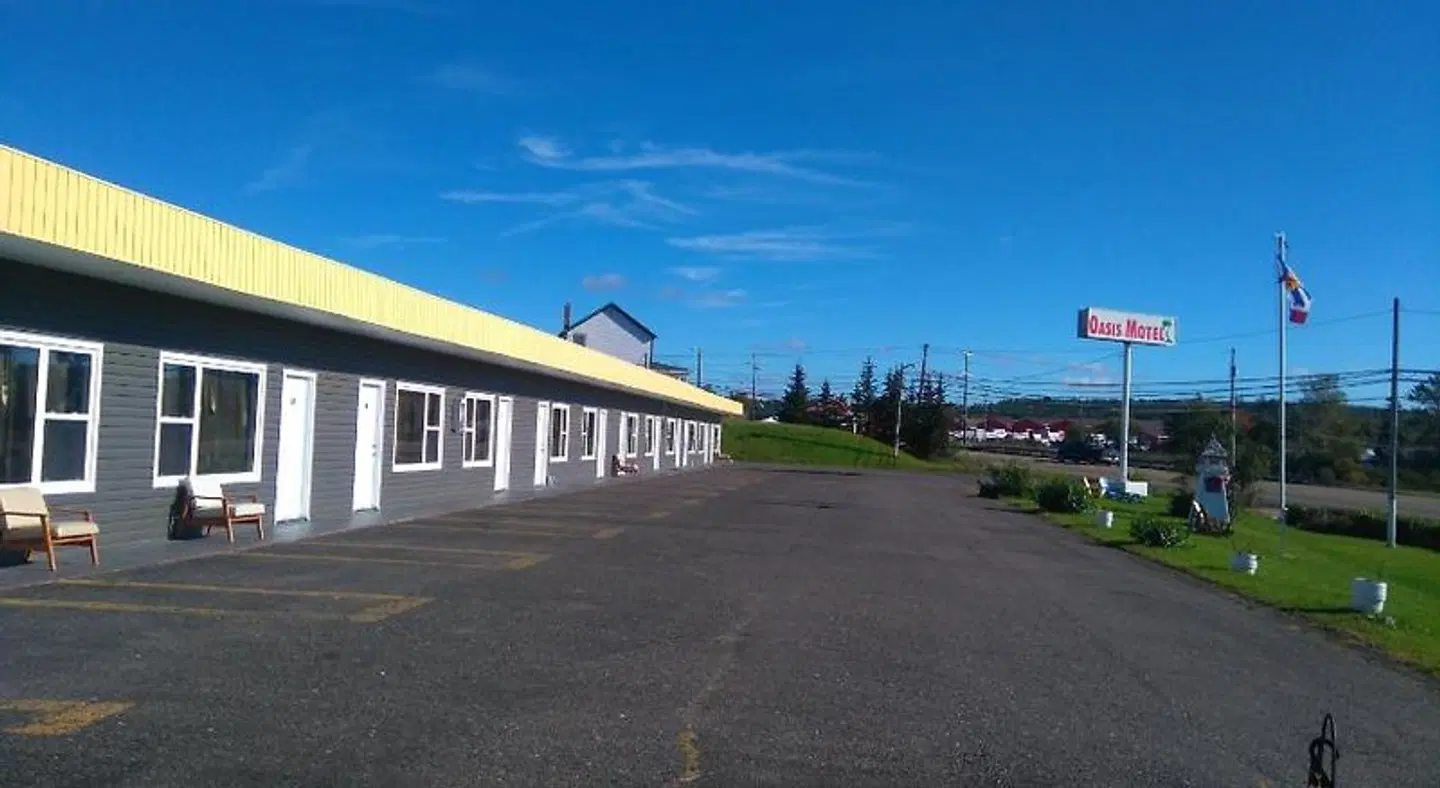 Oasis Motel EXTERIOR