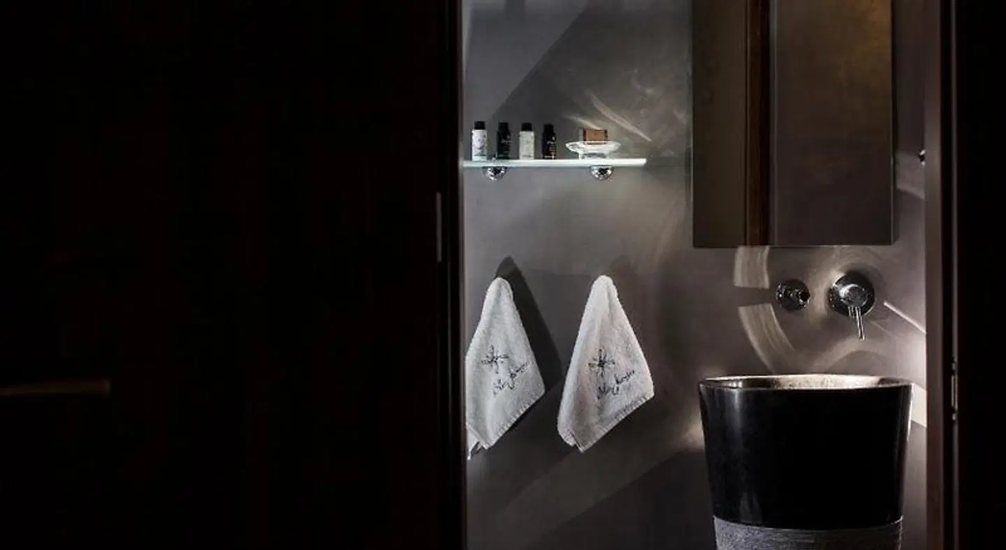 Blue Jasmine Suites Badezimmer