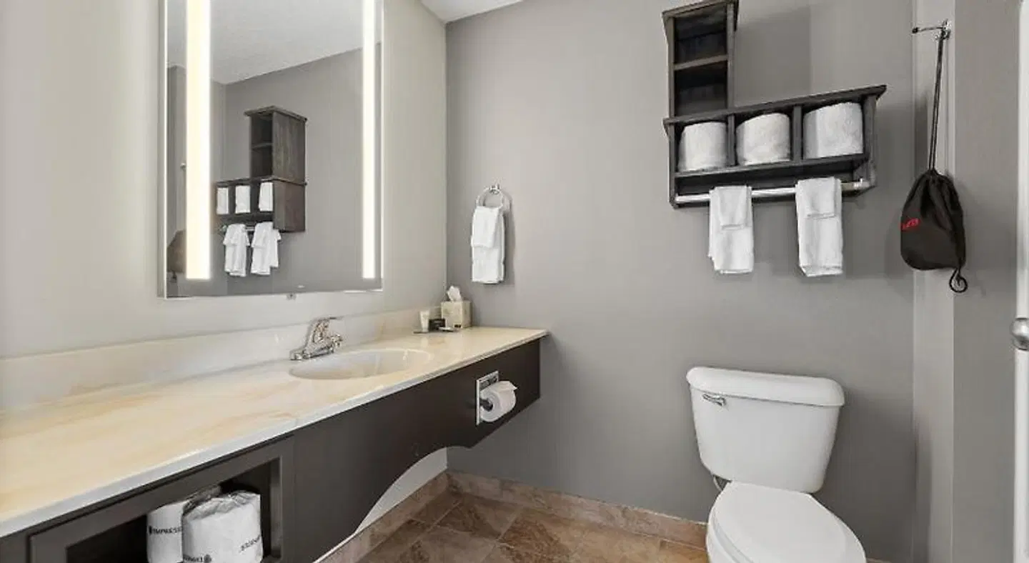 GrandStay Residential Suites Badezimmer