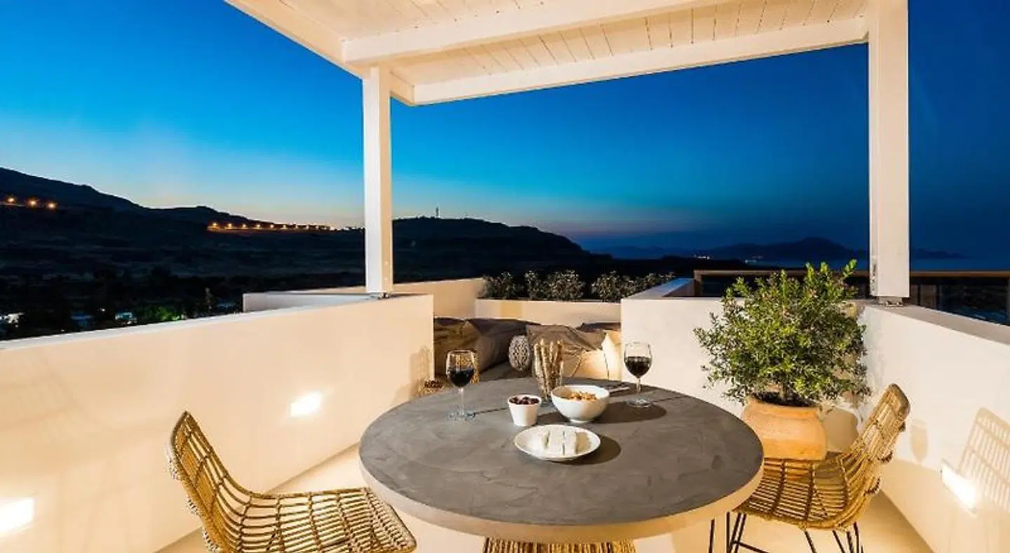 Lindian Ethos Terrasse