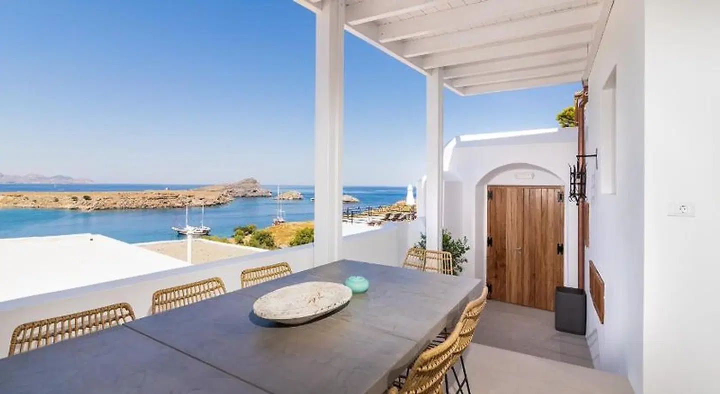 Lindian Ethos Terrasse