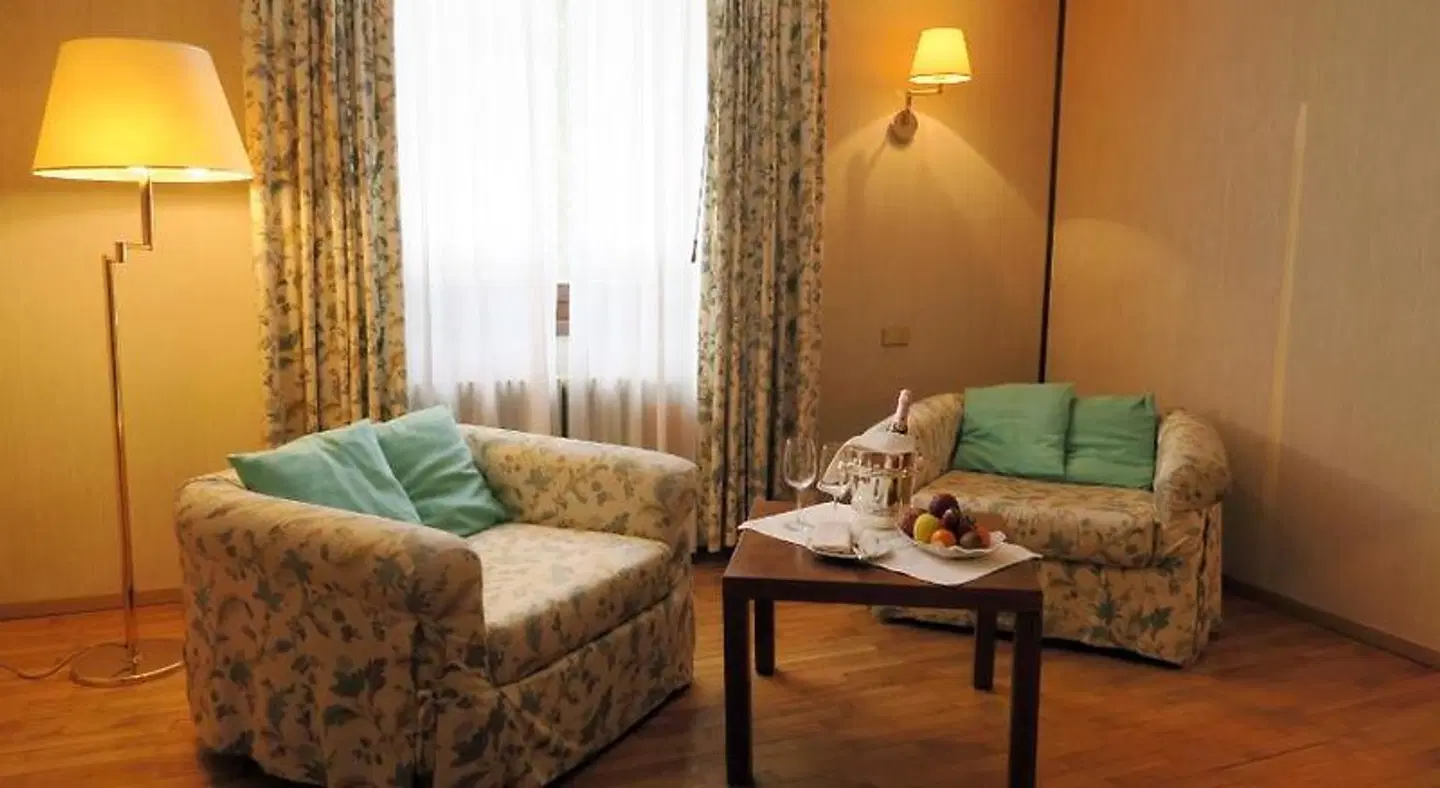 Savoia Palace Hotel ROOM_EXAMPLE