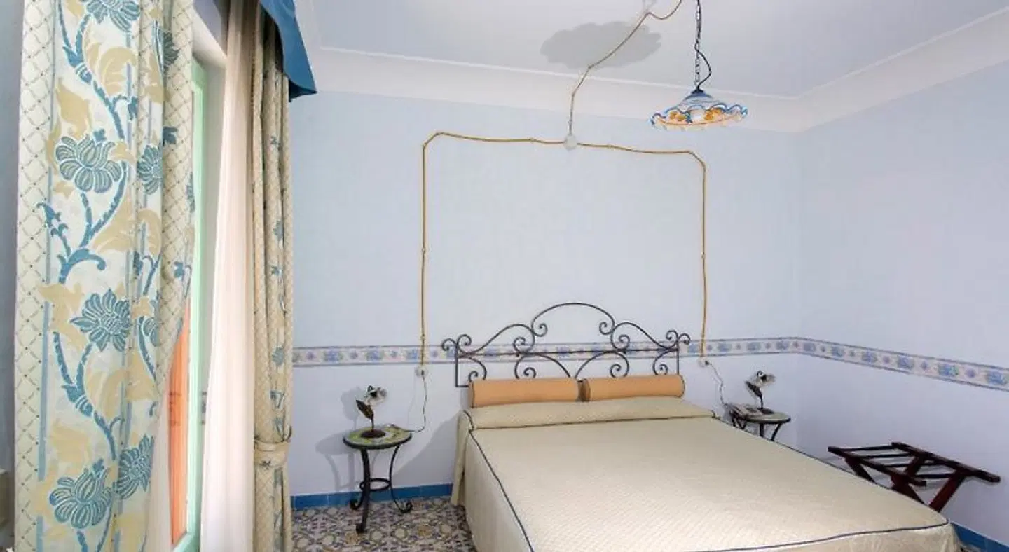 Holidays Fico D'India ROOM_EXAMPLE