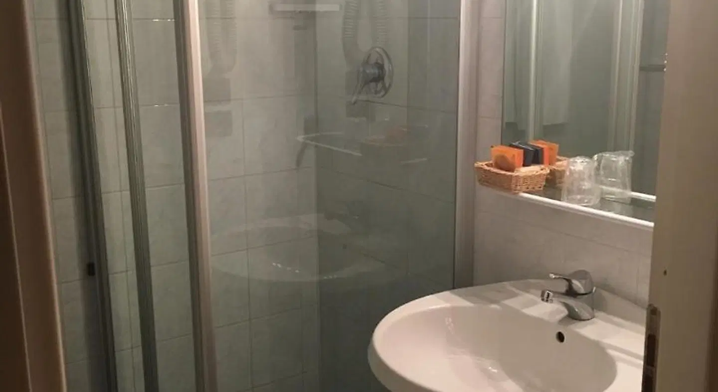 Sun Hotel Badezimmer