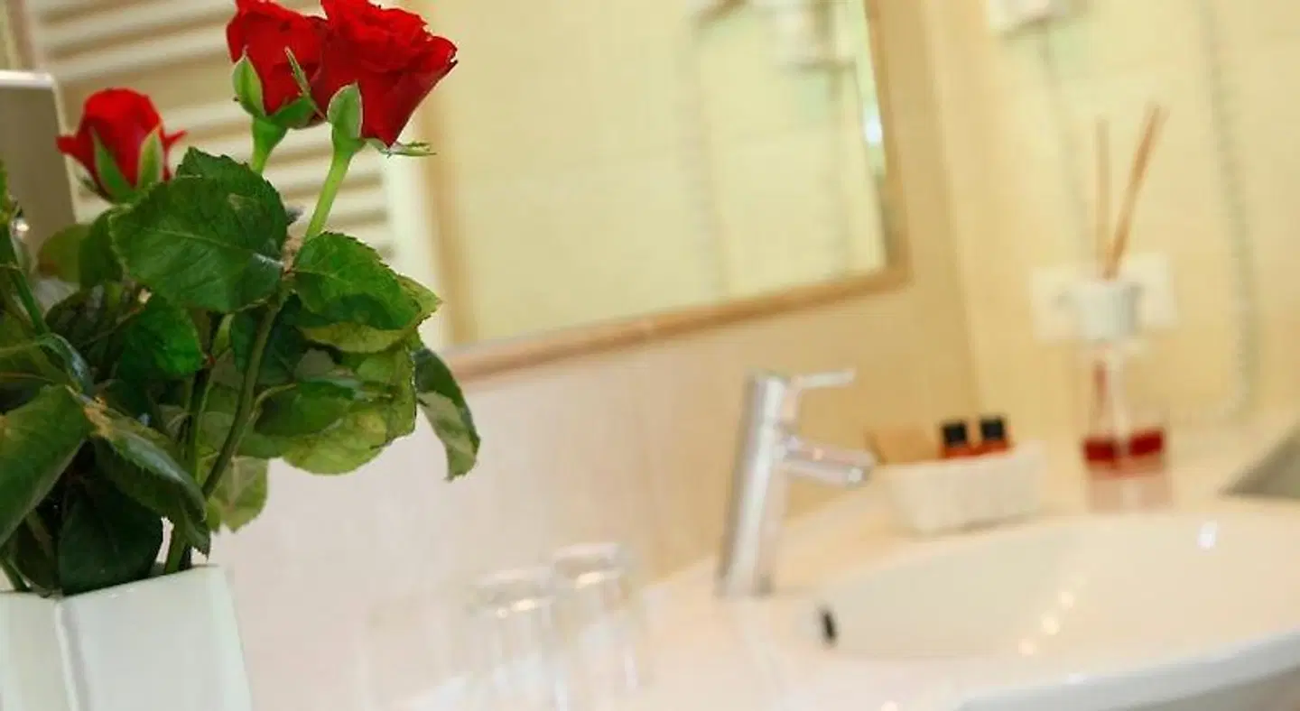 Grones Badezimmer