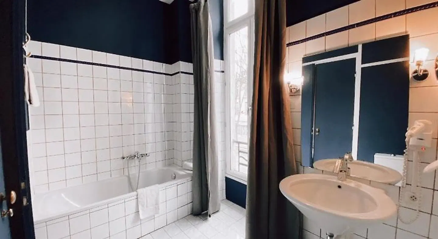 Royal Hôtel Badezimmer