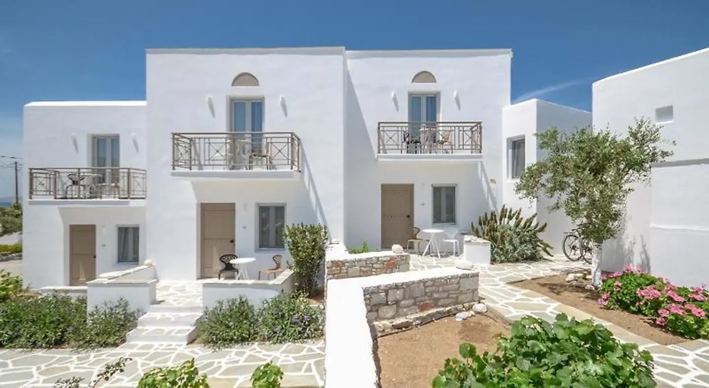 Lianos Village EXTERIOR