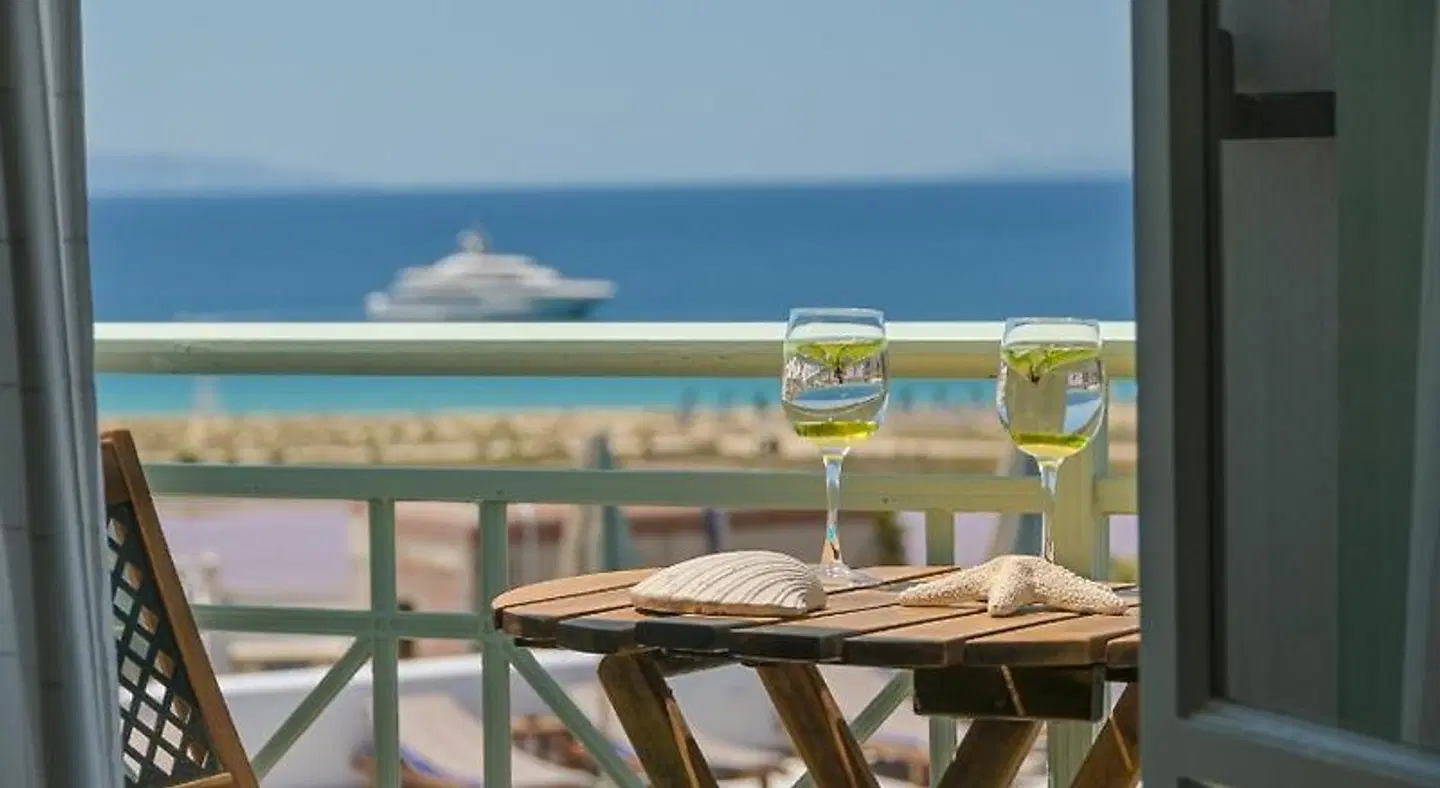 Lianos Village Terrasse