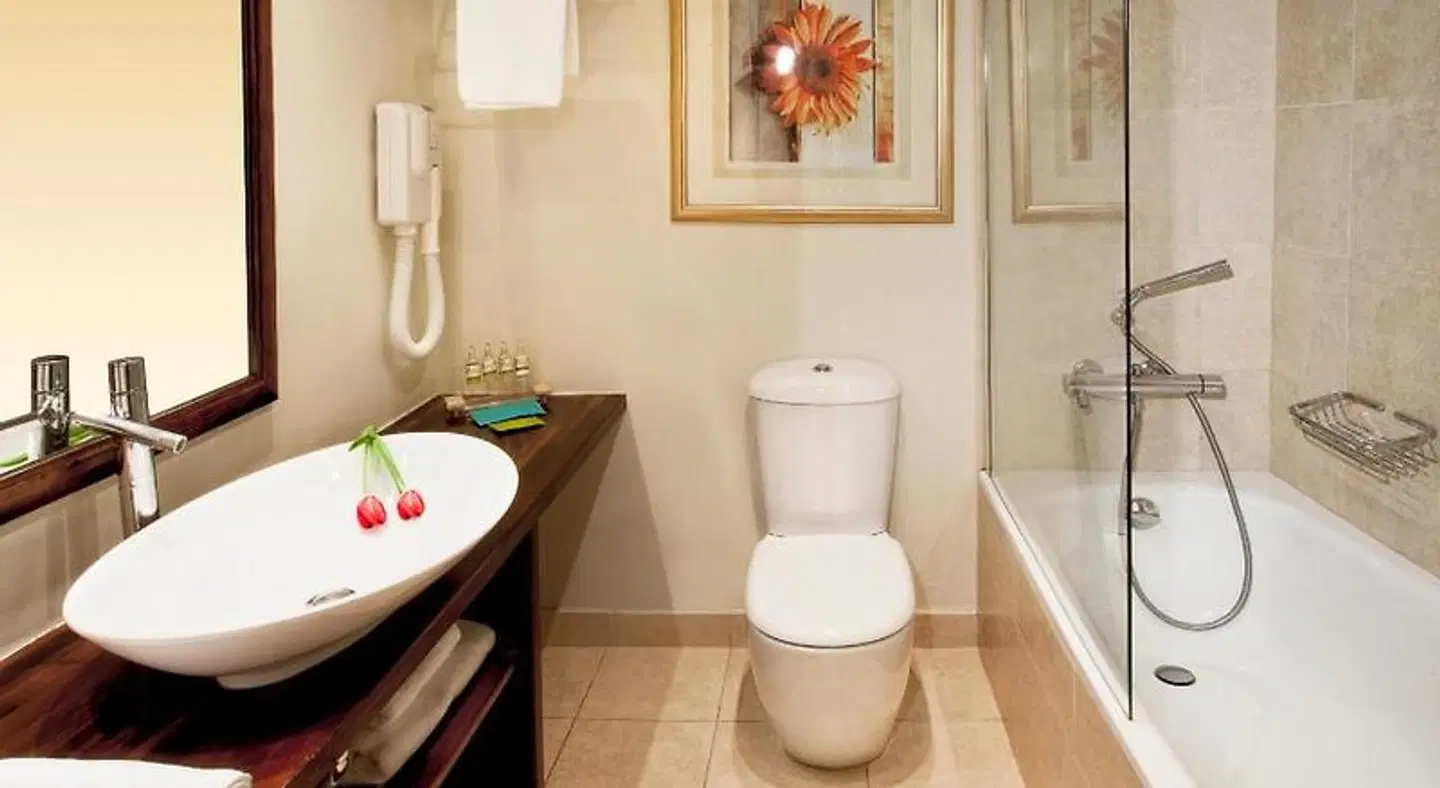 Xenia Palace Portaria Badezimmer