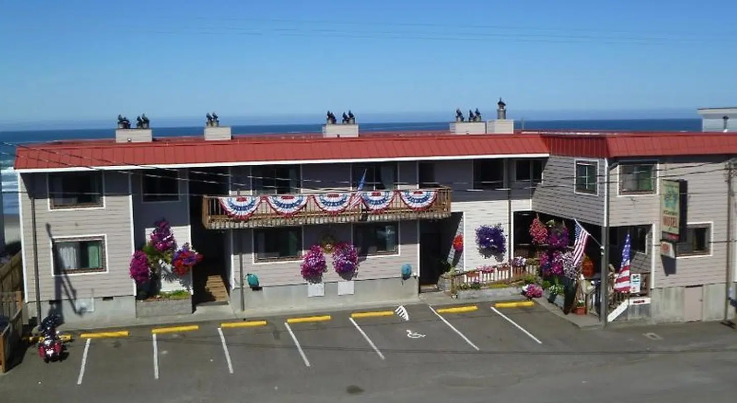 Tradewinds Motel Terrasse