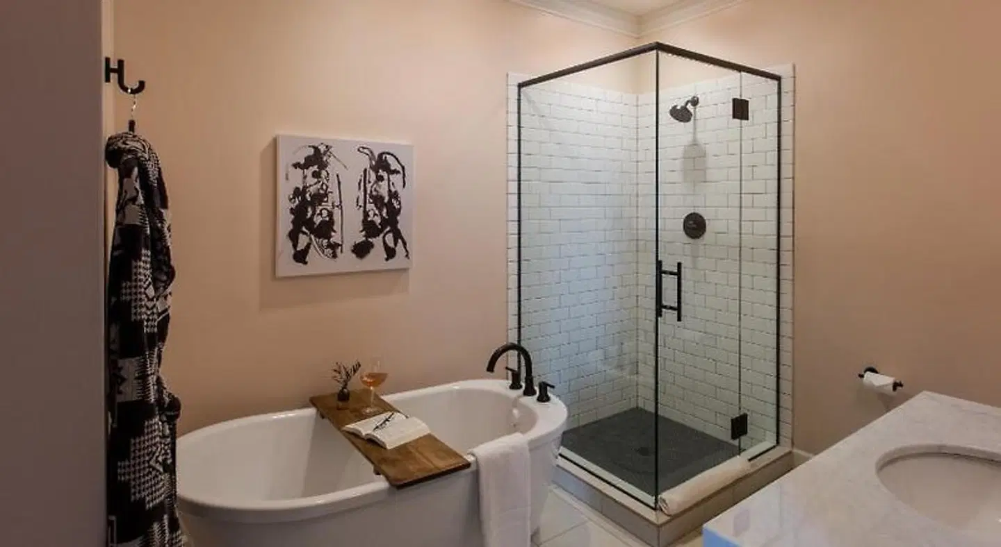 Atticus Hotel Badezimmer