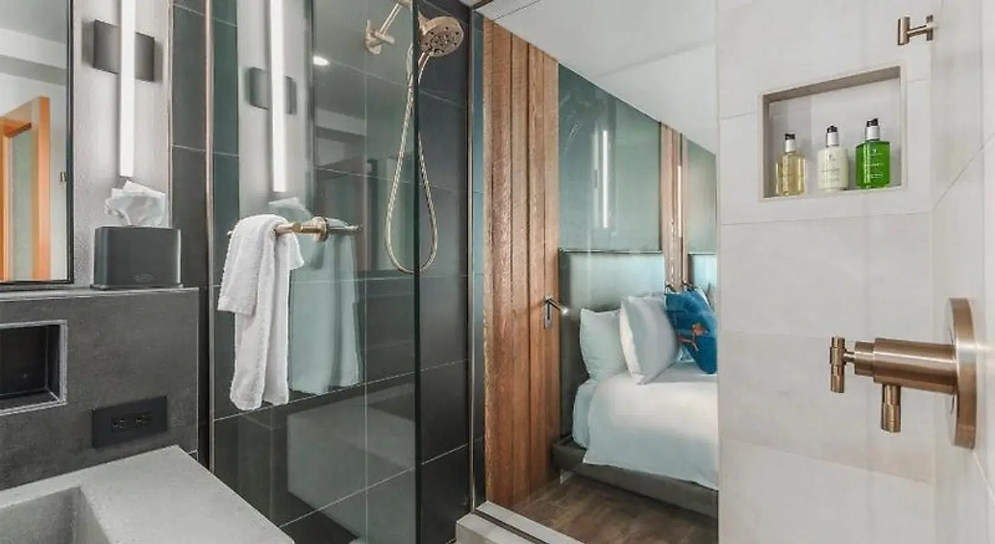 Headlands Coastal Lodge & Spa Badezimmer