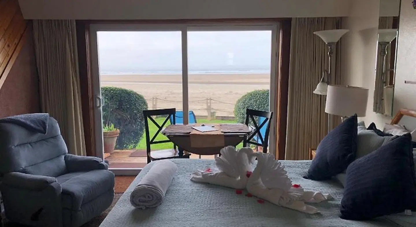 Webb's Scenic Surf ROOM_EXAMPLE