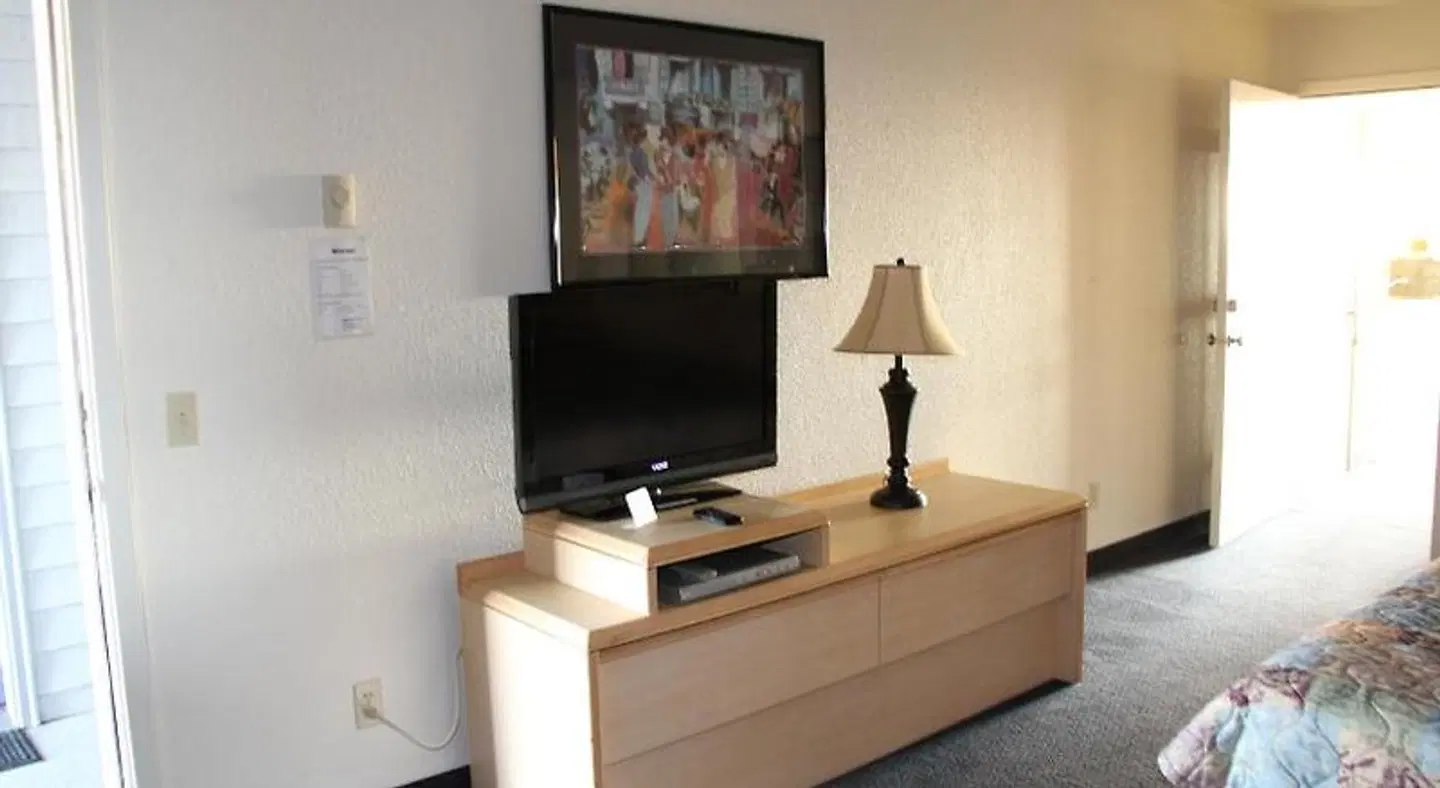 Surfside Resort ROOM_EXAMPLE