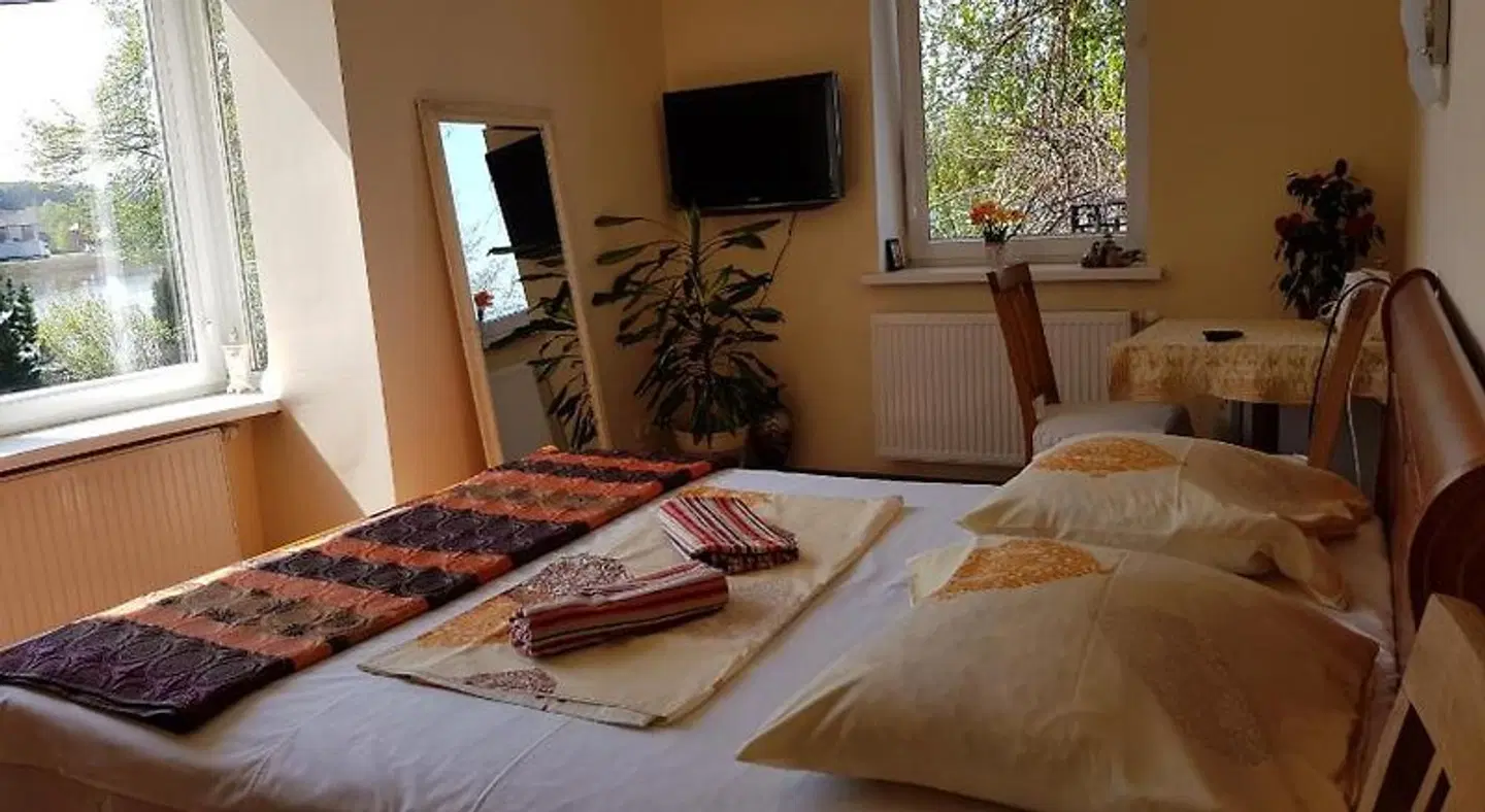 Ezerkiemis ROOM_EXAMPLE