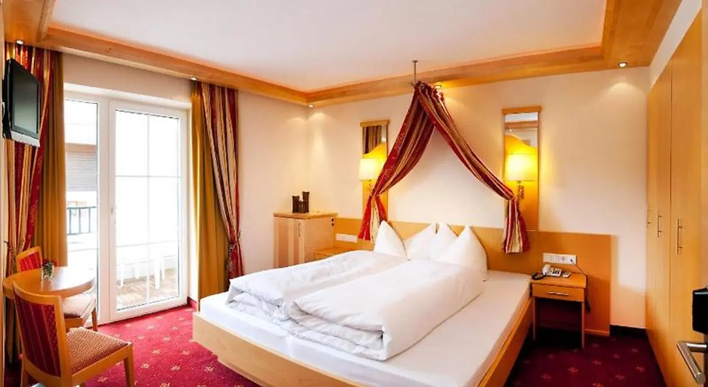 Romantica ROOM_EXAMPLE