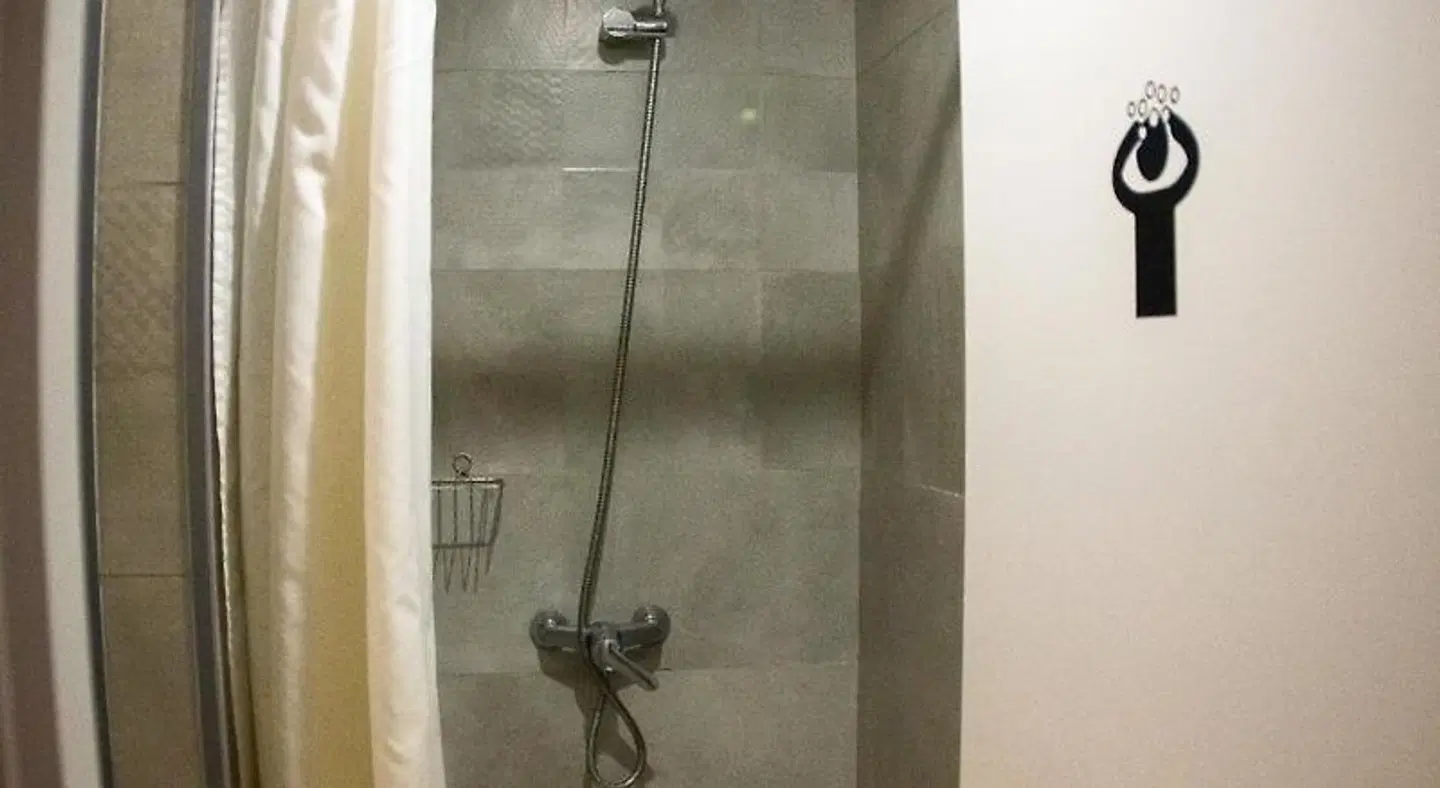 Onefam Sungate by Hostel One Badezimmer