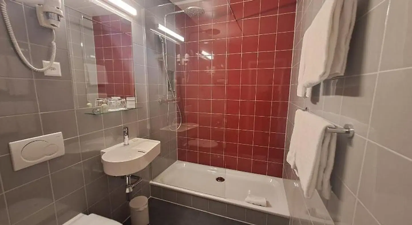 International & Terminus Badezimmer