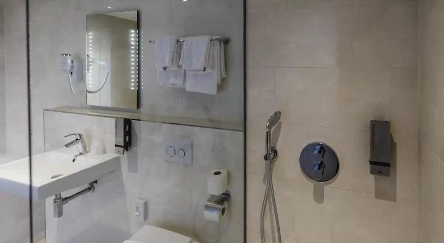 Ozo Hotel Amsterdam Badezimmer