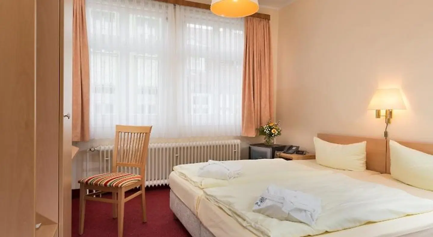 Benn ROOM_EXAMPLE