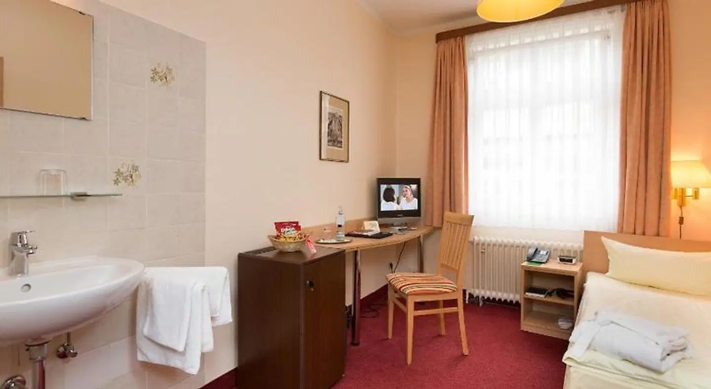 Benn ROOM_EXAMPLE