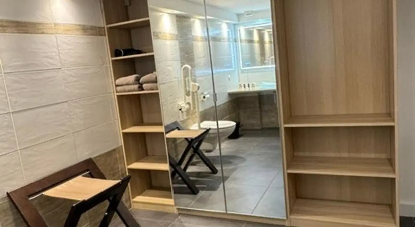 Hôtel Little Regina Badezimmer