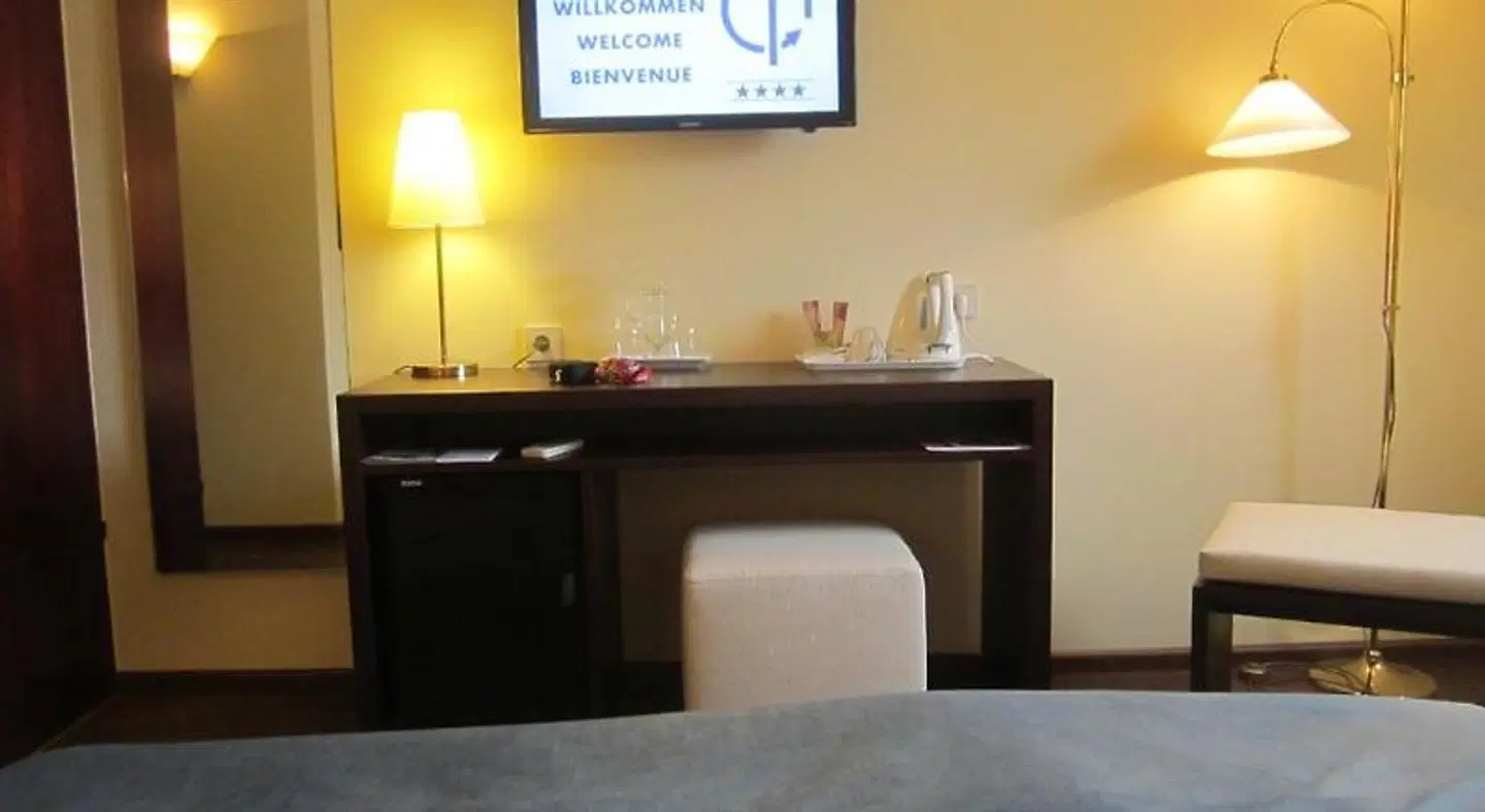Central ROOM_EXAMPLE