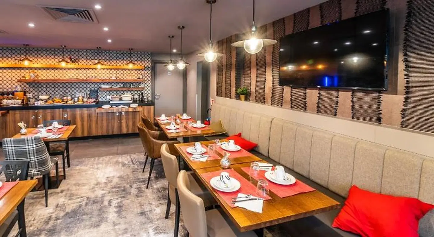 Brit Hotel Le Lodge - Strasbourg Zénith Restaurant