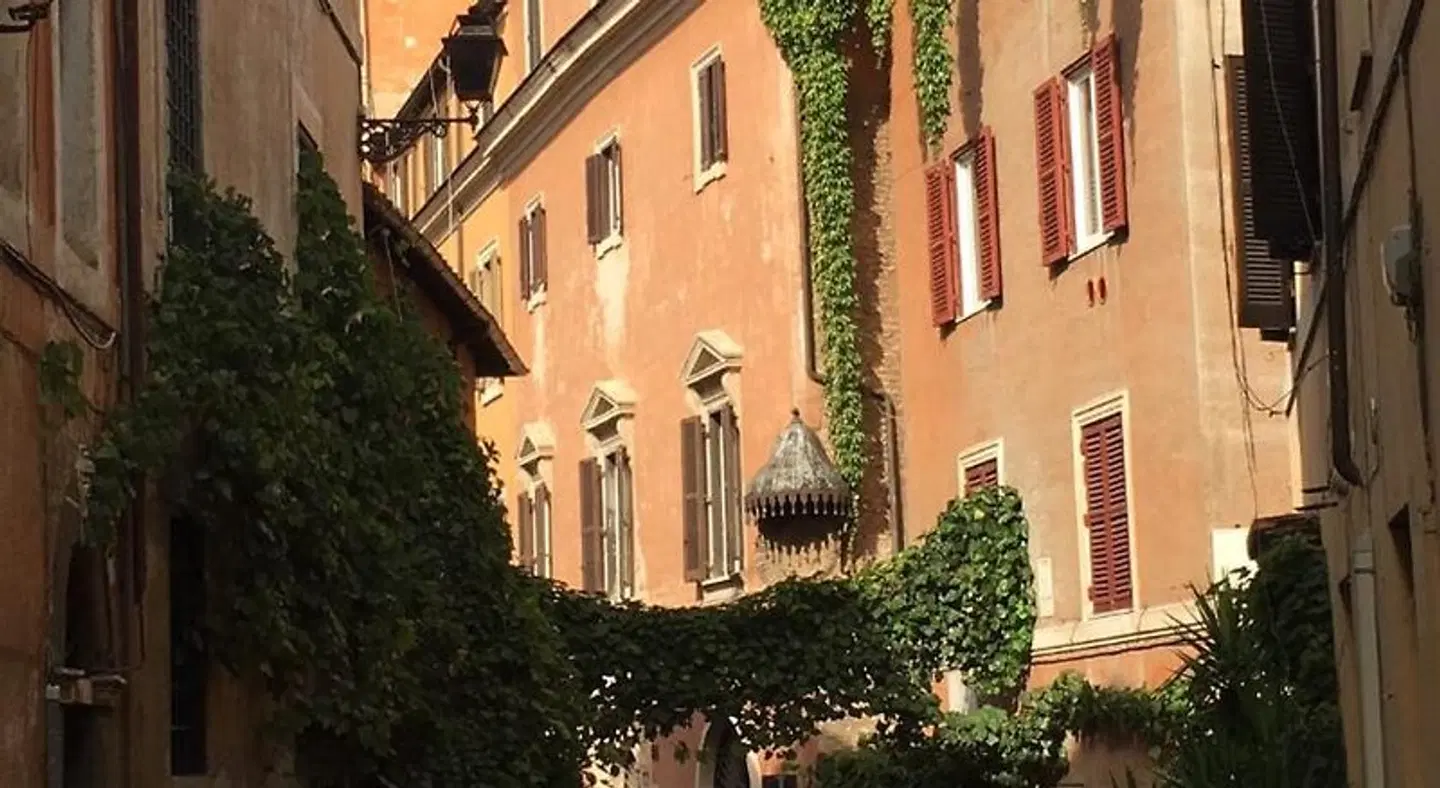 JC Hotel EXTERIOR